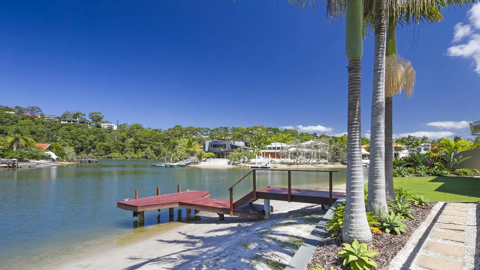 Waterfront Haven, Private Jetty, Near Hastings Australien