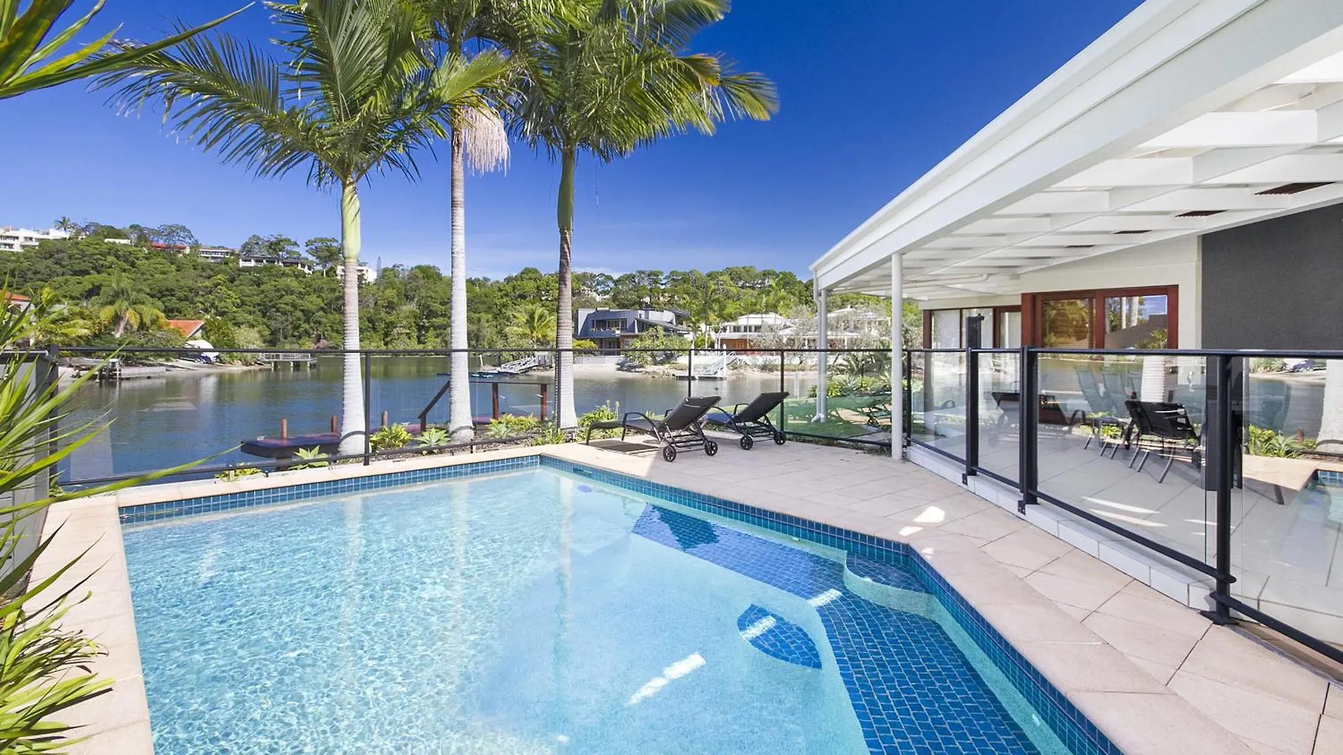 Waterfront Haven, Private Jetty, Near Hastings