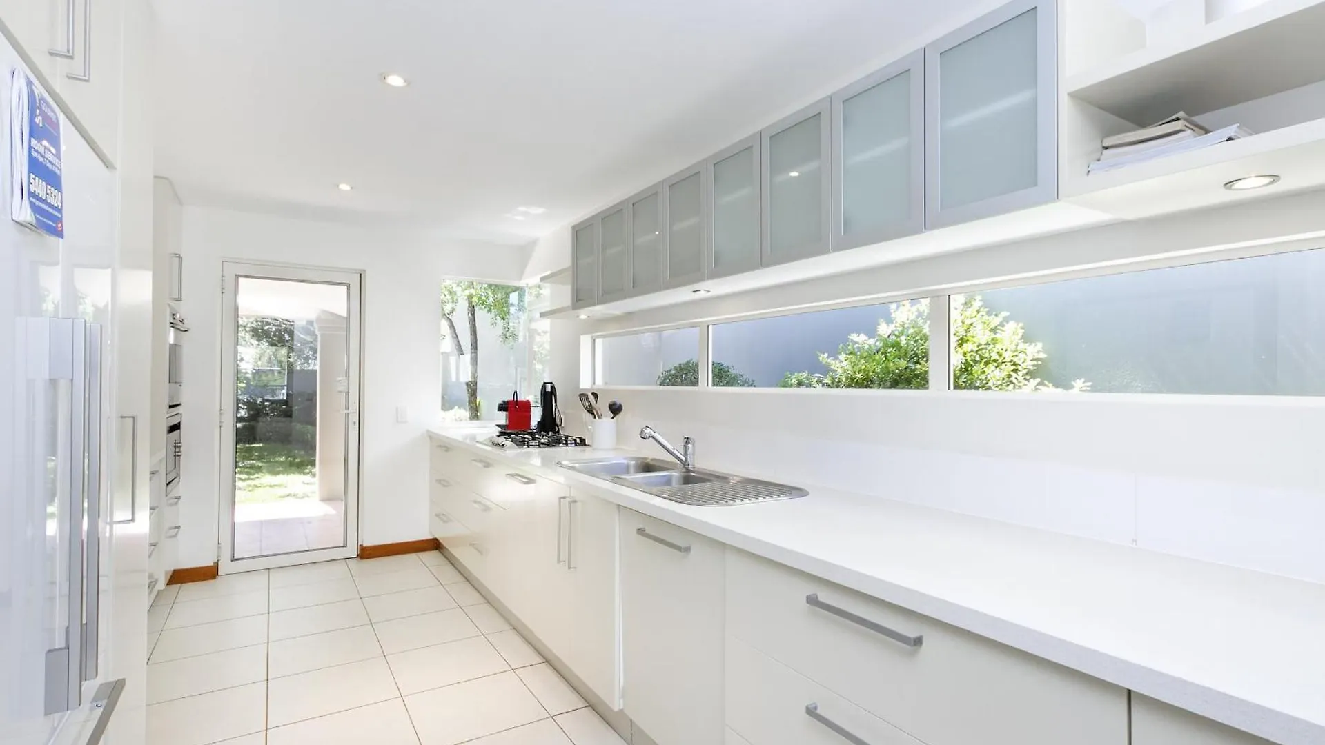 Waterfront Haven, Private Jetty, Near Hastings Semesterbostad Noosa Heads