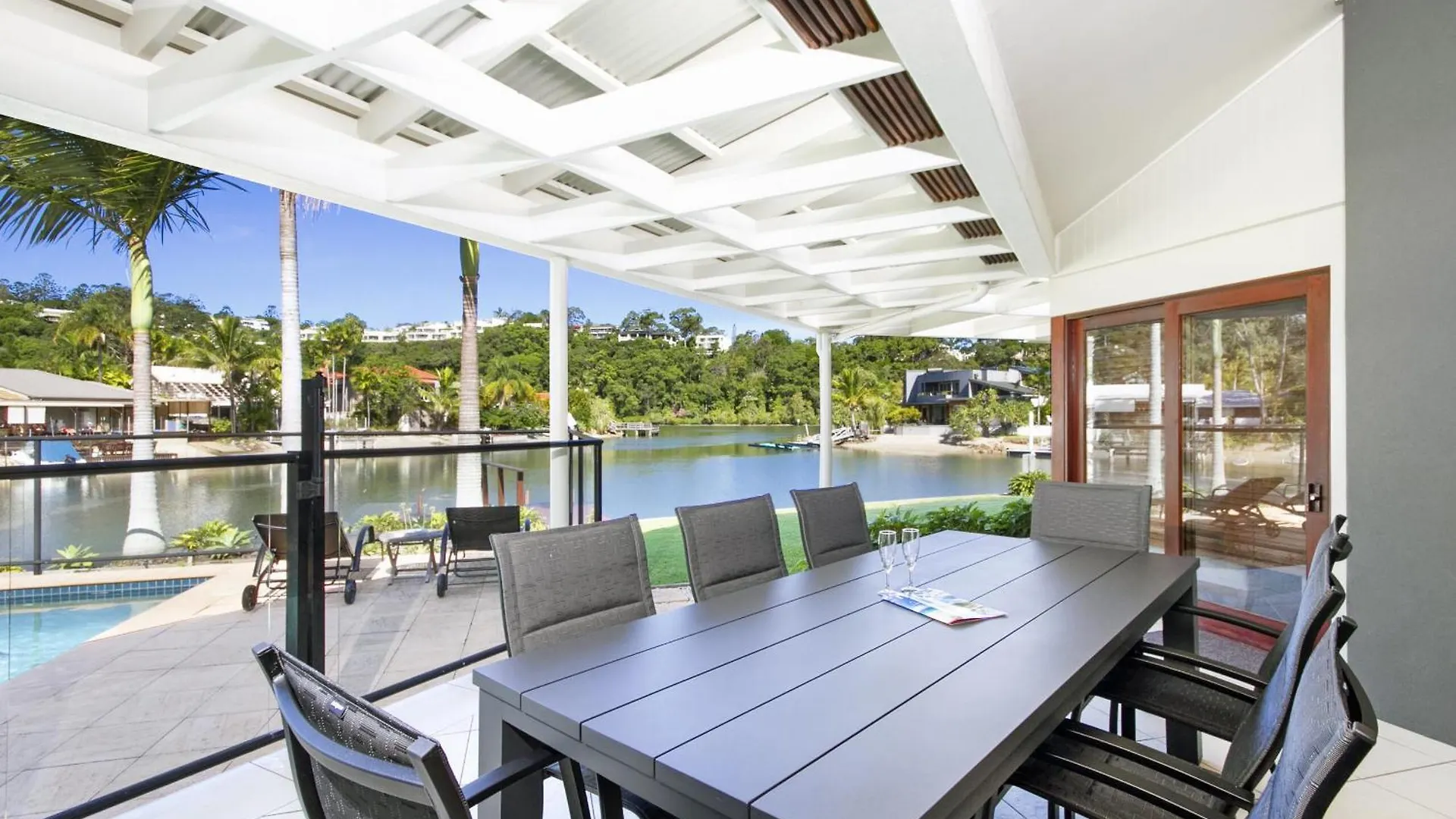 Semesterbostad Waterfront Haven, Private Jetty, Near Hastings Australien